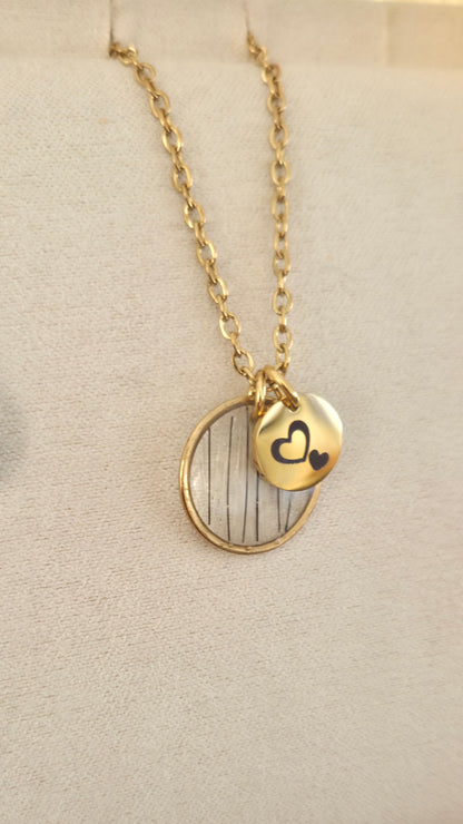 Collier " Souvenir Gravé "